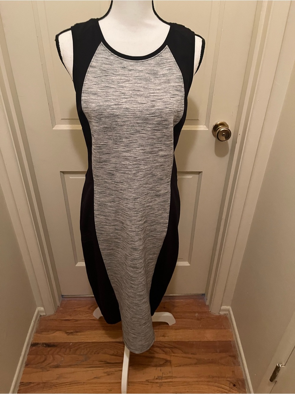 Athleta Women’s grey and black Casual Fitted Tank Dress Summer Sz M